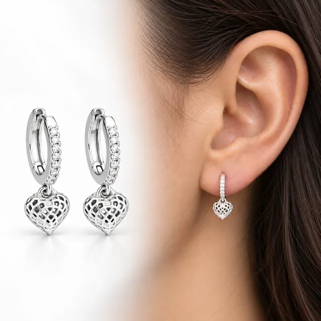 Argola com mini coração em Prata 925